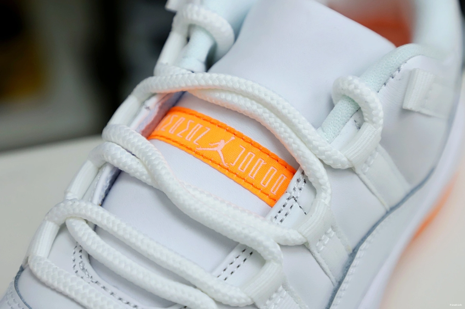 'BRIGHT CITRUS' AIR WMNS 11 RETRO JORDAN LOW 0905